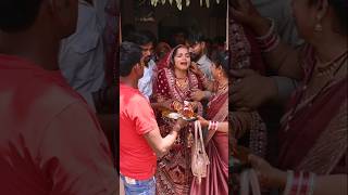 Download lagu Video of farewell at the wedding #shorts #wedding #bidai #vidai #sad #song @Miniphotostudio mp3