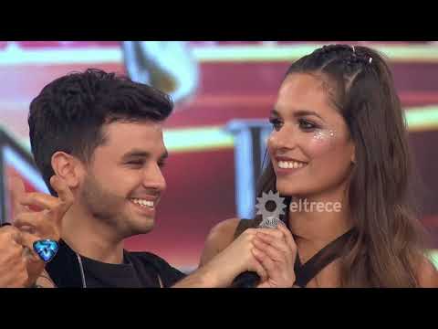 Agustín got romantic and sang a song a cappella to Sofía, his girlfriend.