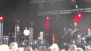 Jacqueline Govaert - First sight, live at Appelpop
