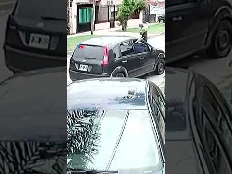 INSÓLITO ROBO EN JOSÉ C. PAZ I Un hombre fue asaltado por un ladrón con una máscara del payaso de IT