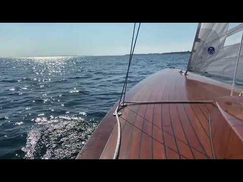 sailing the Dragon "Avalon"