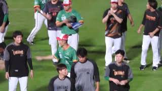 [討論] 蘇智傑昨天賽後外野練習接球 熟悉夜間