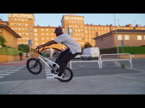 BMX Street Competition Men’s Finalist 3 | Courage Adams