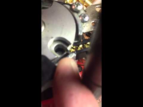 Lee primer operation.