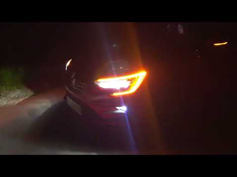 Renault Megane Intens (2022) | Parked At Night
