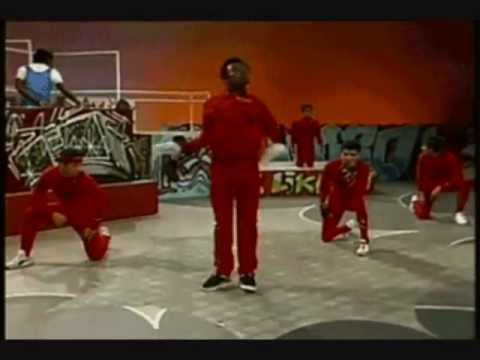 6th Borough Project vs. Jay Bliss - In The Groove (Riva Starr ReChunk)