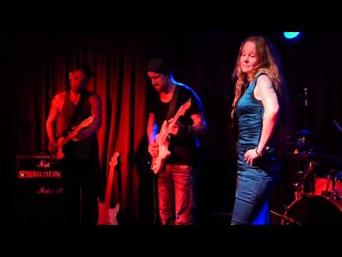 Layla Zoe & Ben Poole - Rock & Roll Guitar Man @ Half Moon Putney