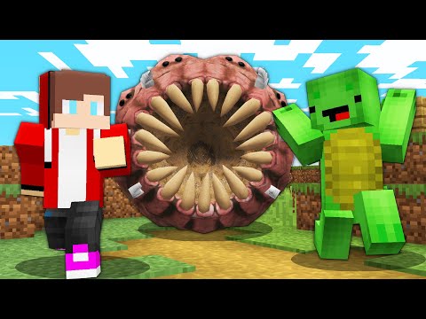 JJ and Mikey - SAND WORM Is CHASING ME In Minecraft JJ and Mikey vs Scary GIANT WORM challenge Maizen Mizen Mazien