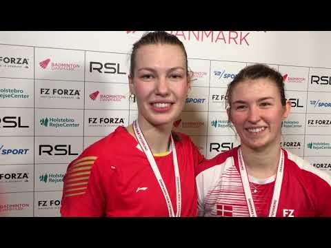 Julie Finne-Ipsen og Claudia Paredes tager guldet i damedouble. - Det sitrer helt i kroppen