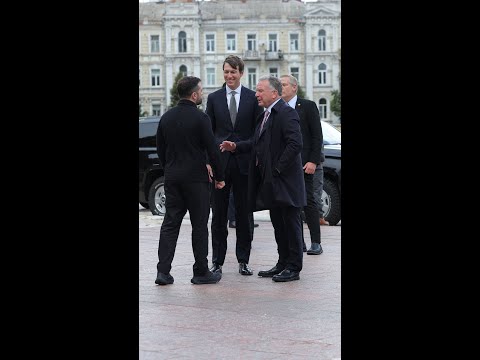Kushner and Witkoff meet with Zelenskyy in Kyiv