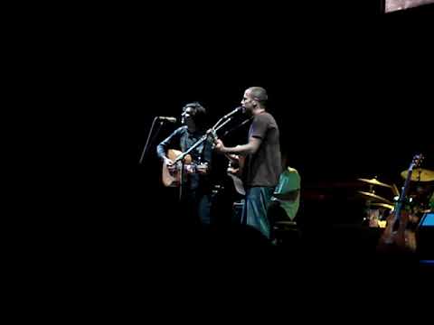 Jack Johnson ft. Matt Costa - Plastic Jesus / Fall Line / Sunshine - 04.08.2008 Montreal