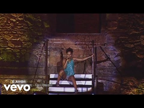 É Amor - Araketu
