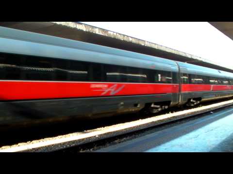 FRECCIAROSSA IN PARTENZA