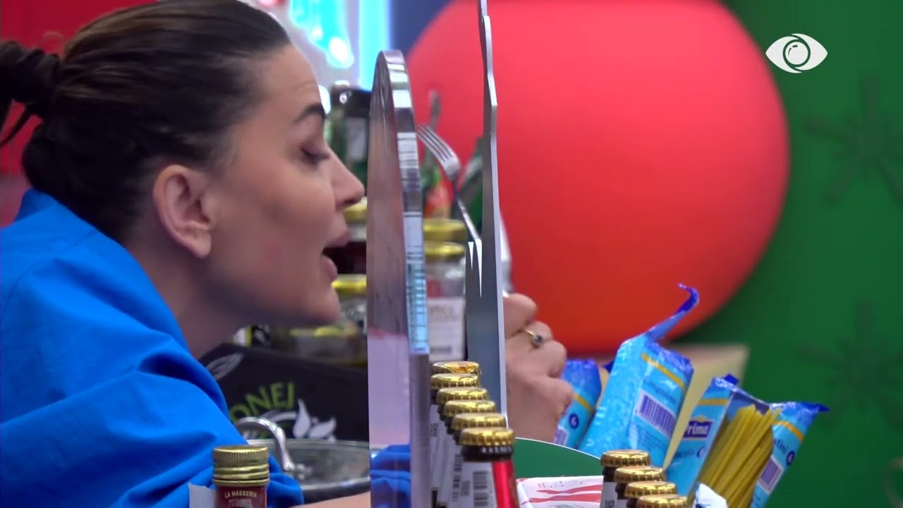 “Je 20 vite më e madhe dhe e përqesh”/ Aldo ndërhyn në debatin mes Loredanës dhe Rozanës