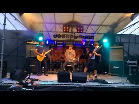 EZ/DZ  Open Air,beim "Rock around the Lake" mit "Stiff upper Lip".