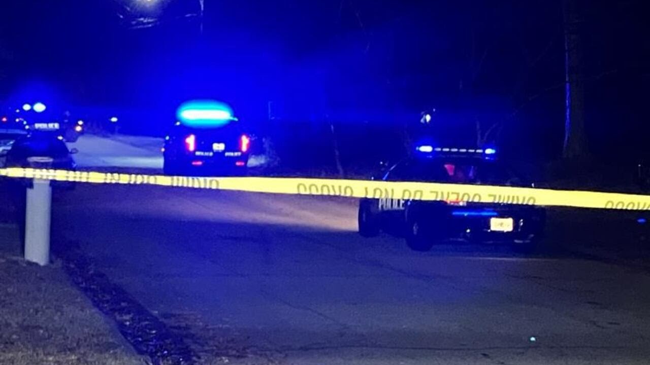 Police investigation blocks off neighborhood in DeKalb County