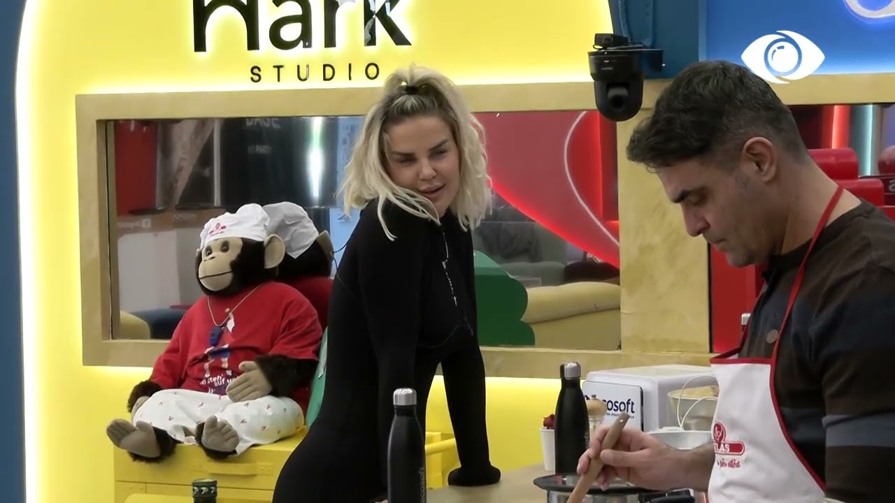 Dua të nxjerr anën tënde të butë/ Mikela dhe Kejvina në 'luftë' për Kristin