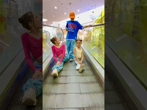 Is this a problem? 🤸‍♀️ @markchirkin ✨ @_miss_tais_  ❤️ #flexibilitychallenge