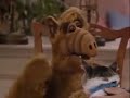 Une scène culte pour mes enfants et moi (1986 - Alf - Tu es une madeleine) saison 1, Episode 3 a