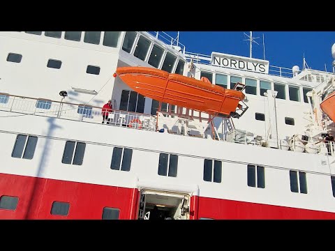 Hurtigruten MS Nordlys