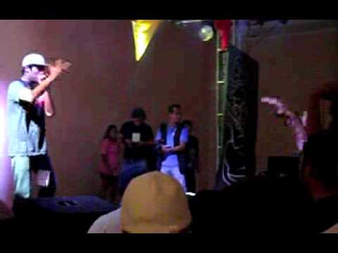 OwnerBeatz giving his show in Cancun