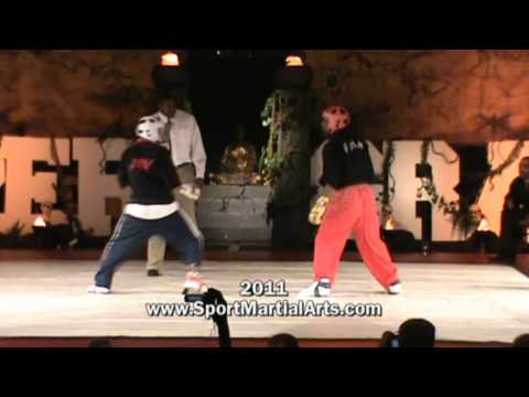 2010 NBL Supergrands - Miguel Soto v Leautry Bruner