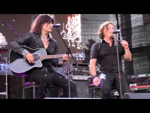 Matjaž & Bor - Želim Da Si Tu (live Maribor)