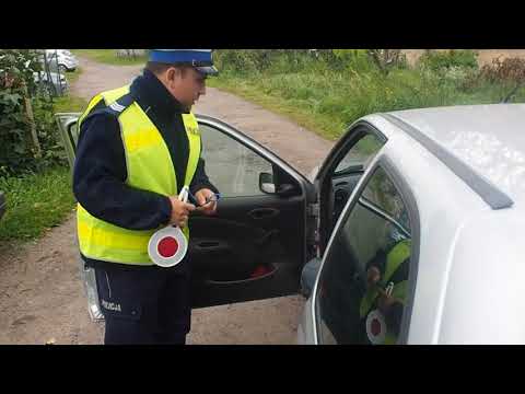 ,,JABŁKO CZY CYTRYNA” - POLICJANCI Z DZIEĆMI NA RZECZ BEZPIECZEŃSTWA