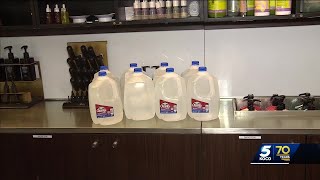 Hairstylists say they are losing income after burst pipes cause OKC salon to close
