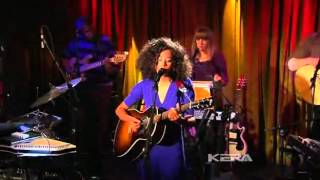 Corinne Bailey Rae  - I Would Like To Call It Beauty  - In Live - 2010 -.avi