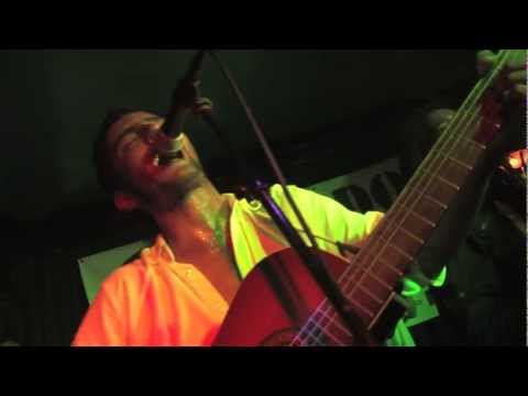 La Calle by Todo Mundo (Live)