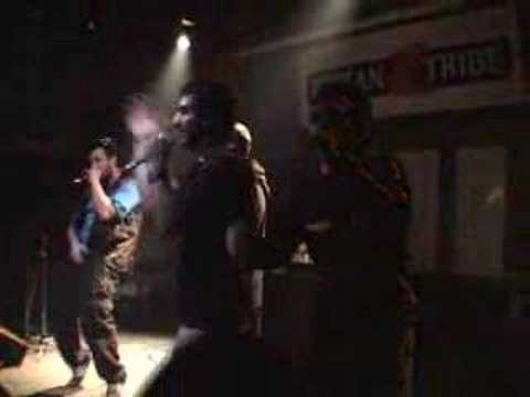 Live Piropa8is Apexeis feat Tari White ( Lathos Entiposi ) Greek rap