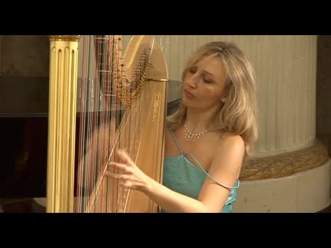 JANA BOUŠKOVÁ plays Manuel de Falla :