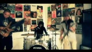 Paramita- Gatilyo HQ