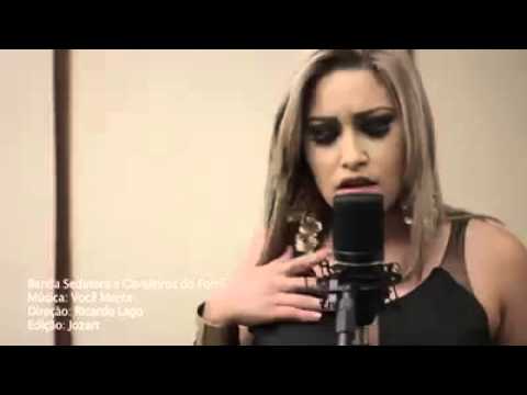 Valquiria Santana cantando você mente