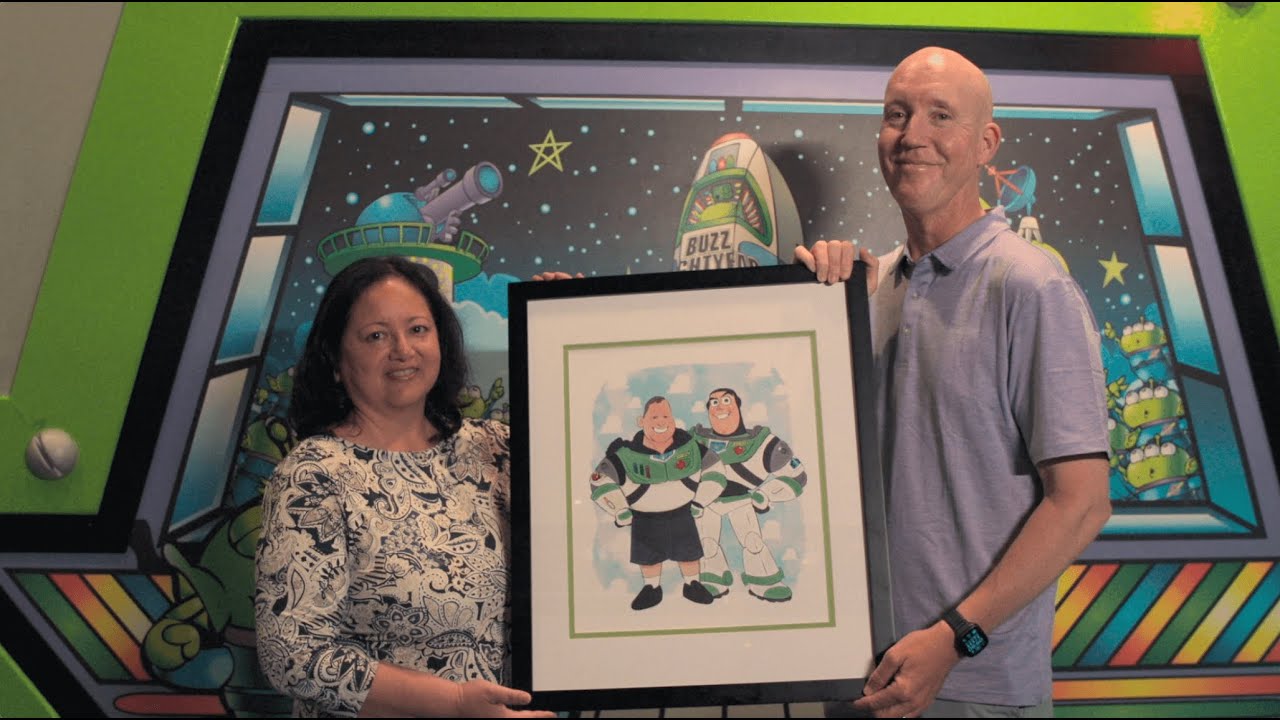 Disney World Cast Member Honors Buzz-loving Brother | Disney Parks Magical Christmas Day Parade