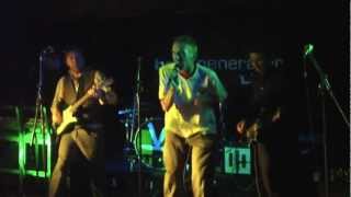 Vic Godard & Subway Sect Holiday Hymn - Dundee 2012