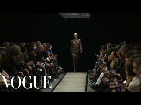 Givenchy Fall 2014 Ready-to-Wear - Fashion Show - Style.com