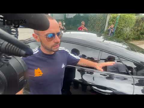 Esonero De Rossi, Pellegrini contestato dai tifosi della Roma risponde: “Non dovete dirlo a me”