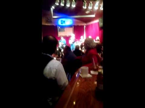 Roni Stoneman, great humor & serious banjo