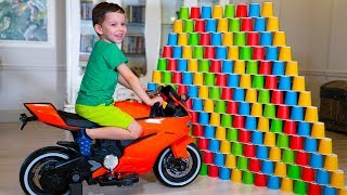 Tema collects vehicles and plays with kids toy sport bikes Mp4 3GP & Mp3