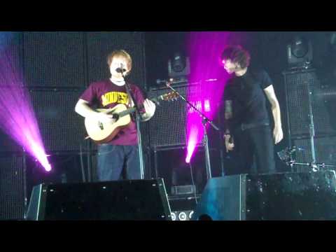 Ed Sheeran ft Julian Perretta - Pony @ Cirque Royal, Brussels 24/11/12