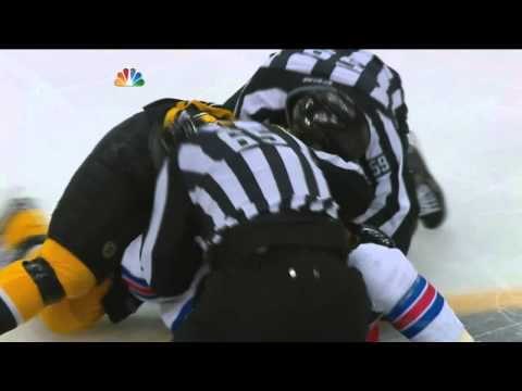 Shawn Thorton vs Derek Dorsett fight May 25 2013 NY Rangers vs Boston Bruins NHL Hockey