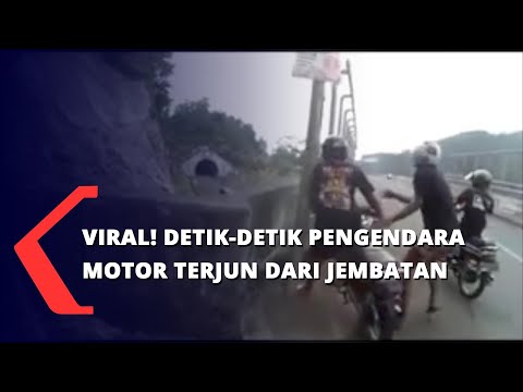 Viral! Detik-Detik Pengendara Motor Terjun dari Jembatan