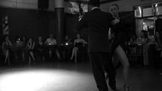 Jose Fernandez y Martina Waldman en Soho Tango 3