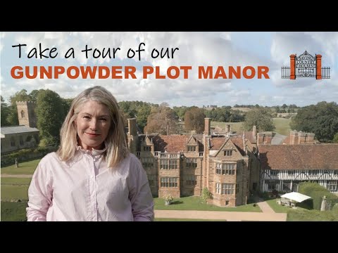 Come on a Tour of Our Beautiful Manor House, home to the Gunpowder Plot!