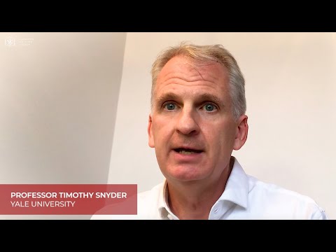 The Bloodlands: Ukraine in World War II. (10 Things Everyone Should Know About Ukraine)