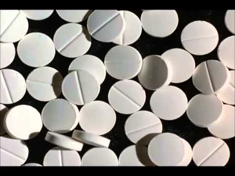 32 Short Films about Glenn Gould - 23 - Pills