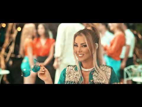 Petek Dinçöz - Çılgınlar Gibi (Official Video)