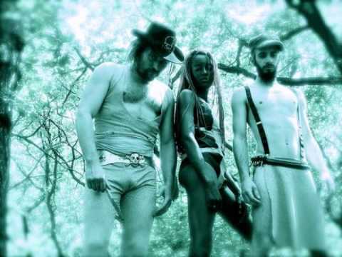 Koonda Holaa and the Beetchees - Fat Bitch Must Die (1999)